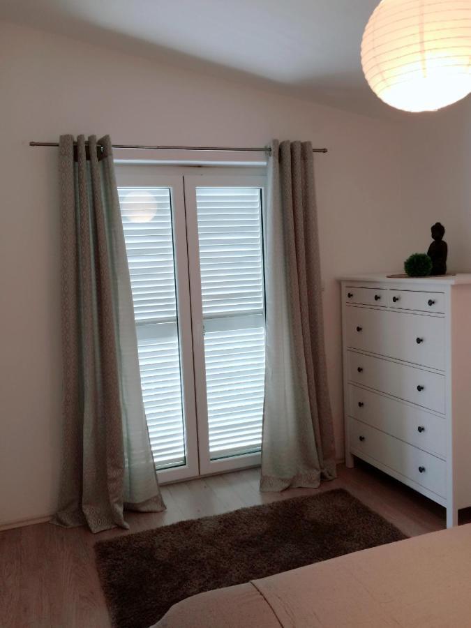 Apartment Cesarica Extérieur photo